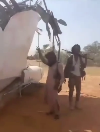 У Судані повстанці збили військово-транспортний літак Іл-76: екіпаж загинув. Відео