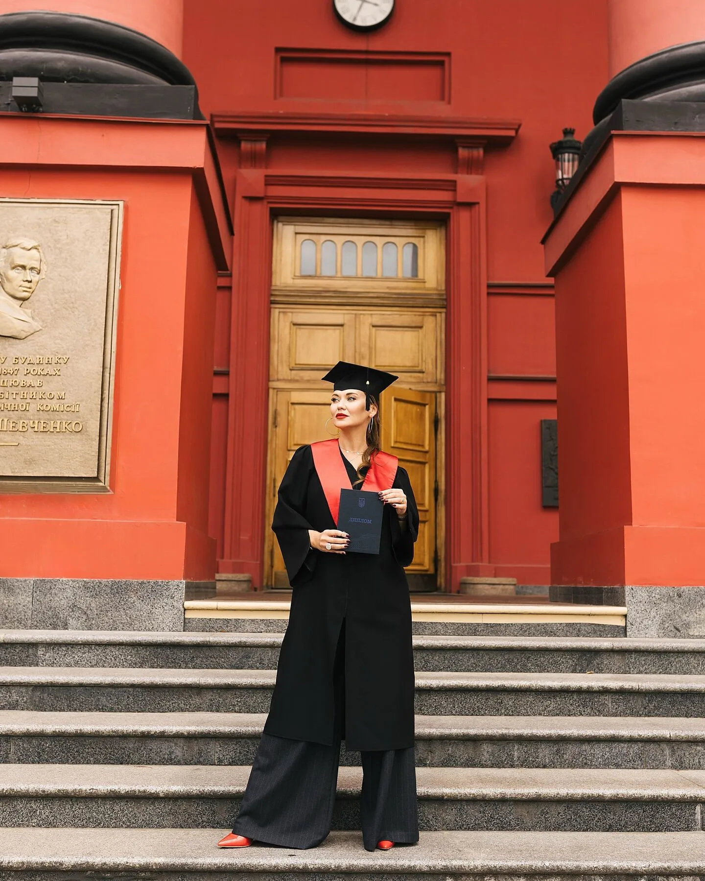 "Я потрапила в серйозну халепу". Анна Саліванчук – про стосунки з ексчоловіком-нардепом, величезний кредит на квартиру та анкету на сайті знайомств