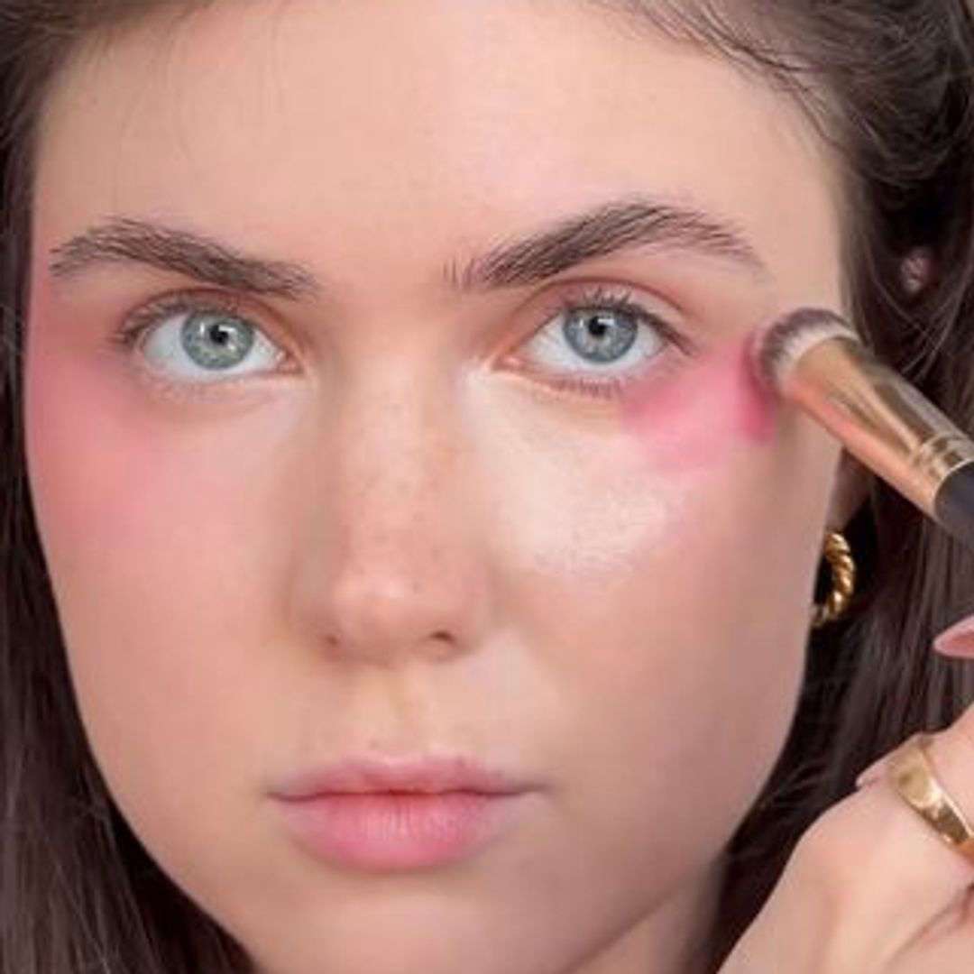 Як позбутися мішків під очима: вірусний лайфхак