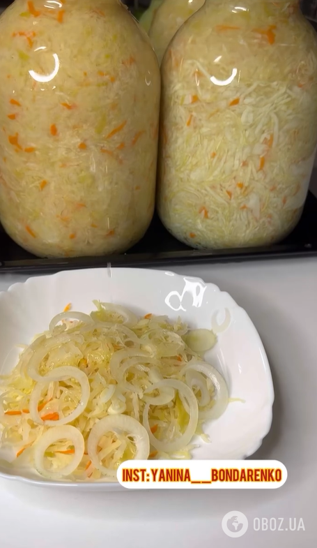 Хрустка та соковита квашена капуста без оцту: вся користь продукту зберігається