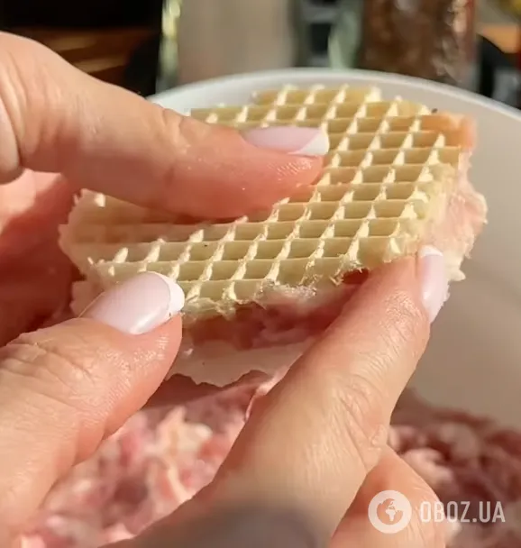 Ситні м'ясні бризолі для святкового столу: елементарний рецепт