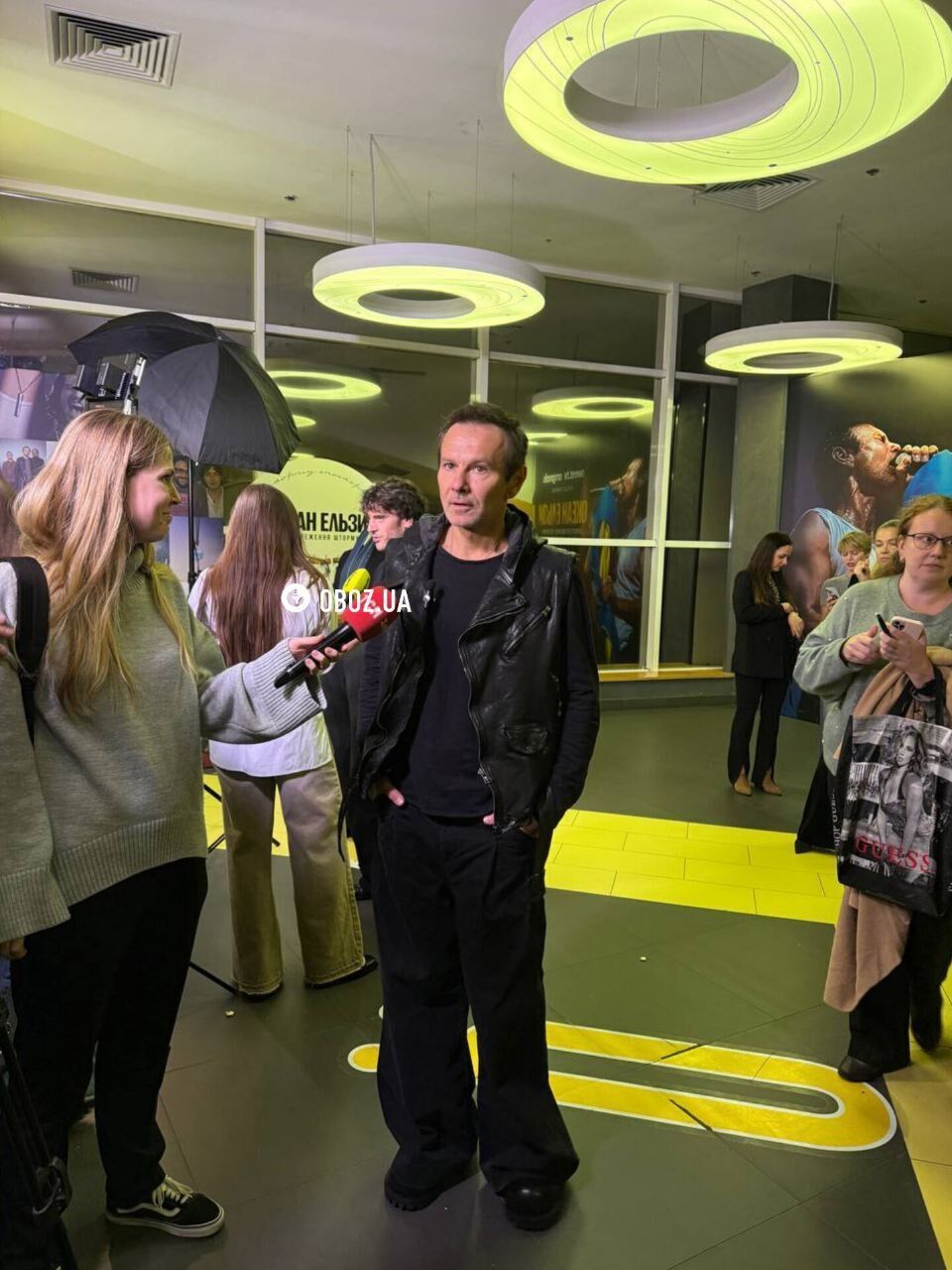 Вакарчук впервые назвал имя своей жены и показал детей, которых ранее прятал от публики