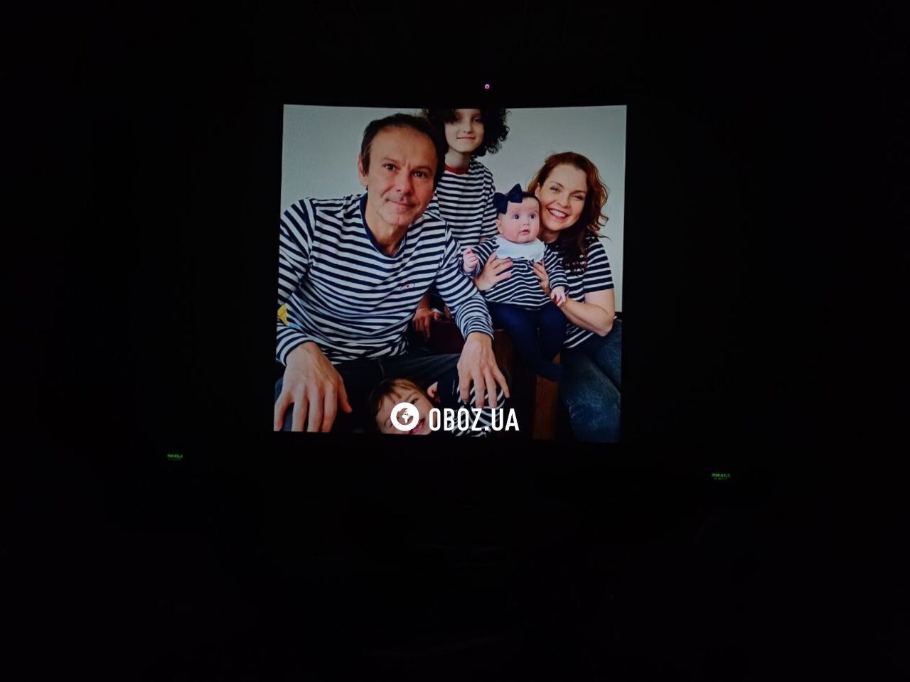 Вакарчук впервые назвал имя своей жены и показал детей, которых ранее прятал от публики