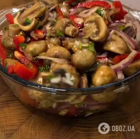 Як смачно замаринувати печериці з болгарським перцем: дуже простий маринад