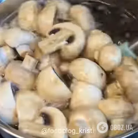 Як смачно замаринувати печериці з болгарським перцем: дуже простий маринад