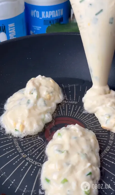 Ліниві пиріжки з яйцем та цибулею: готуються лічені хвилини