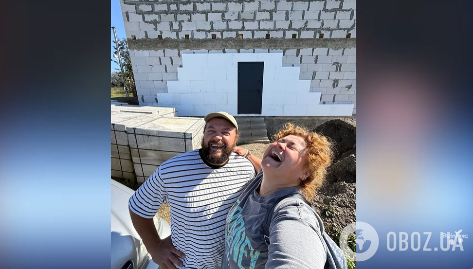 Квартира-"бункер" с алтарем: звезда "Дизель шоу" провела экскурсию по своему жилью, которое хочет продать. Фото