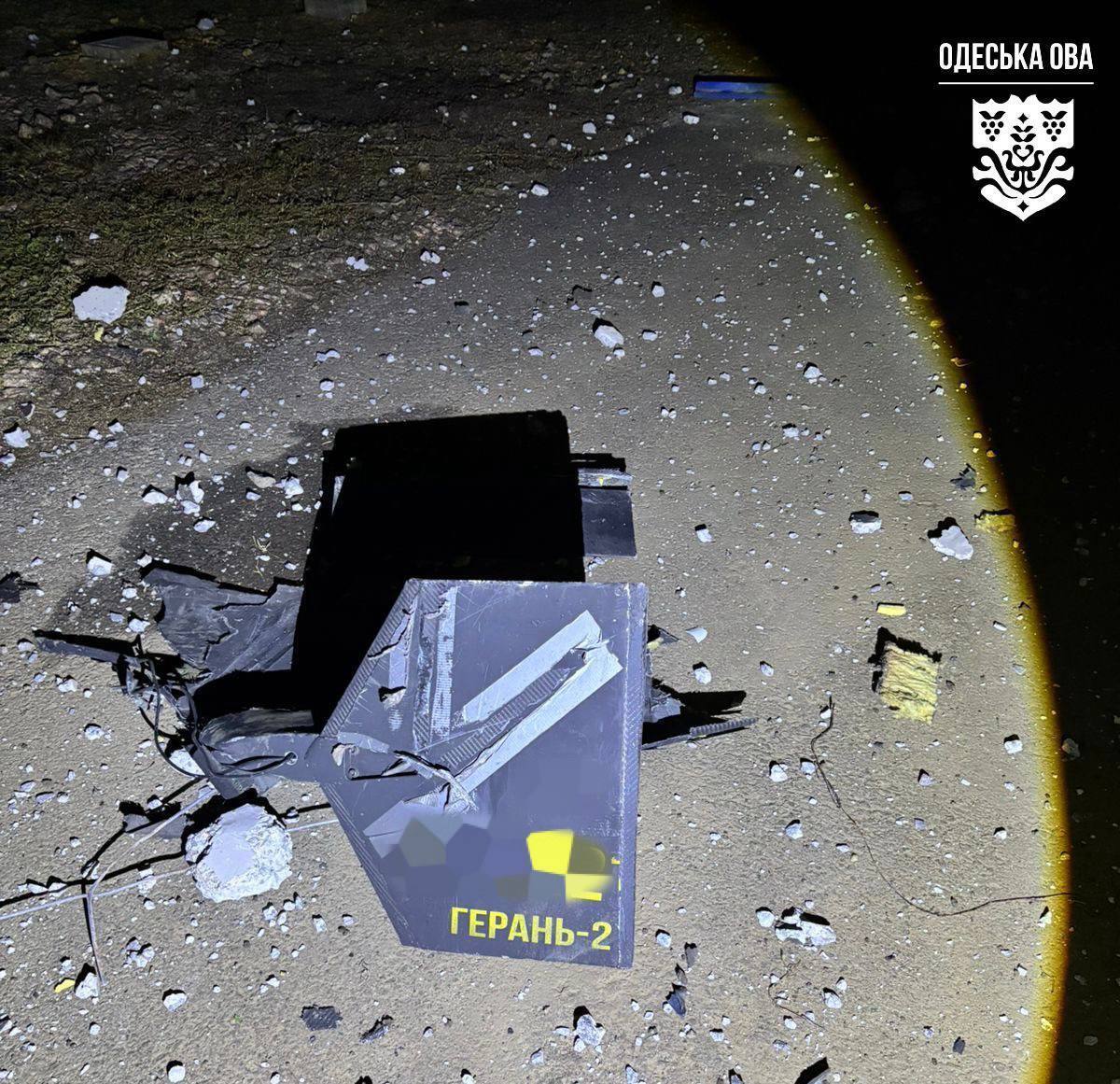 Оккупанты атаковали Одесскую область: есть попадания по объектам энергетики, повреждены склады. Фото и видео