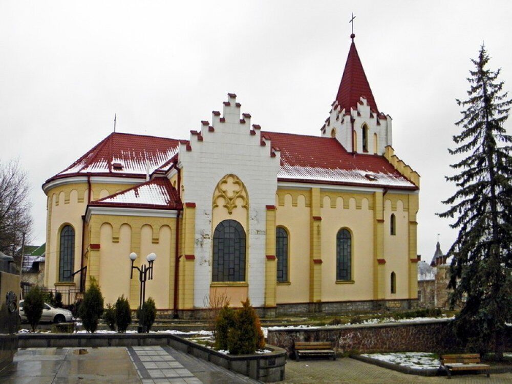 Церкви та Храми у Калуші