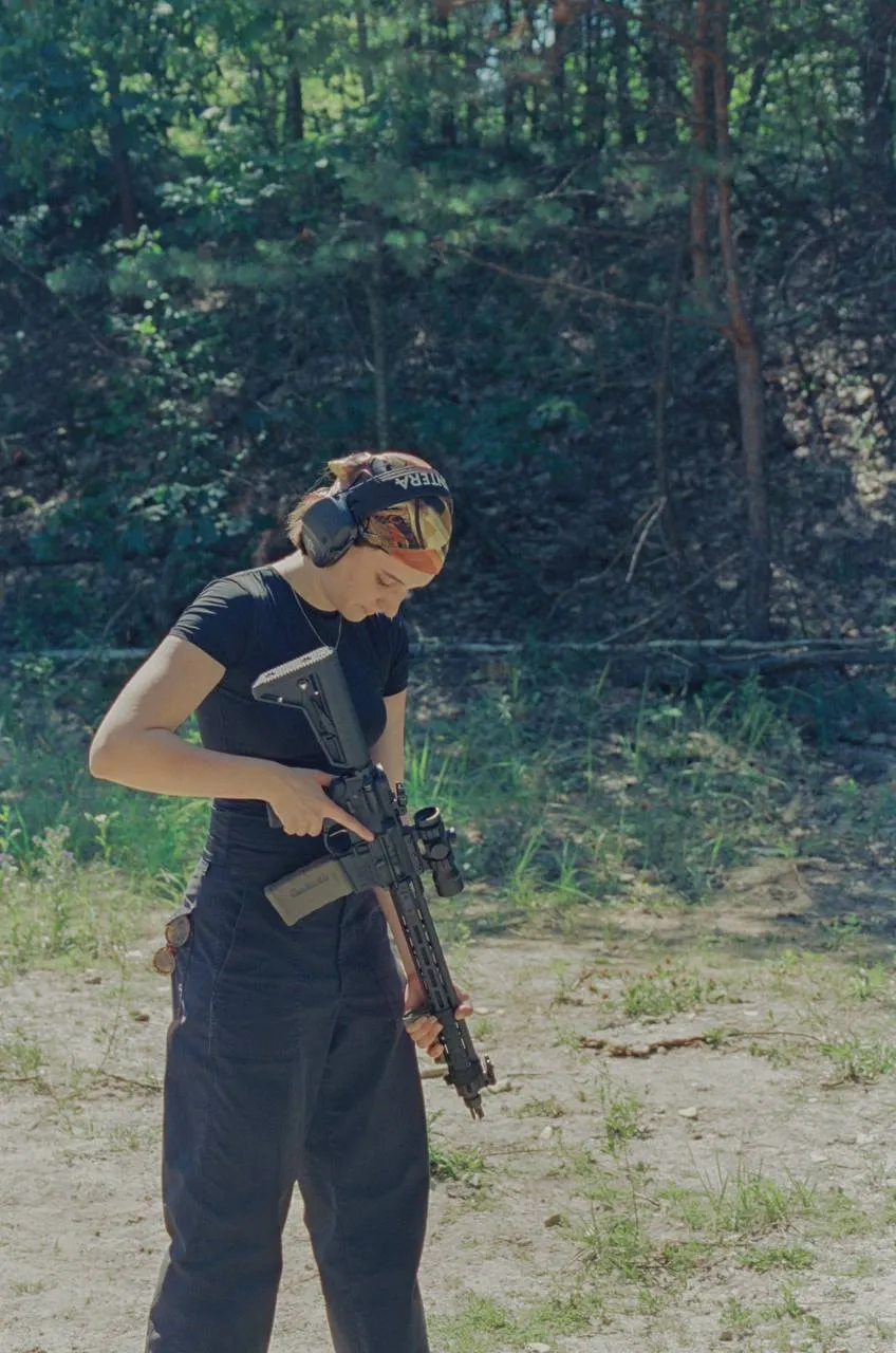 "Мені зателефонували: "Завтра з’явитися в ТЦК". Де зараз Ярина Квасній, яка заспівала "Парову машину" і стала зіркою TikTok