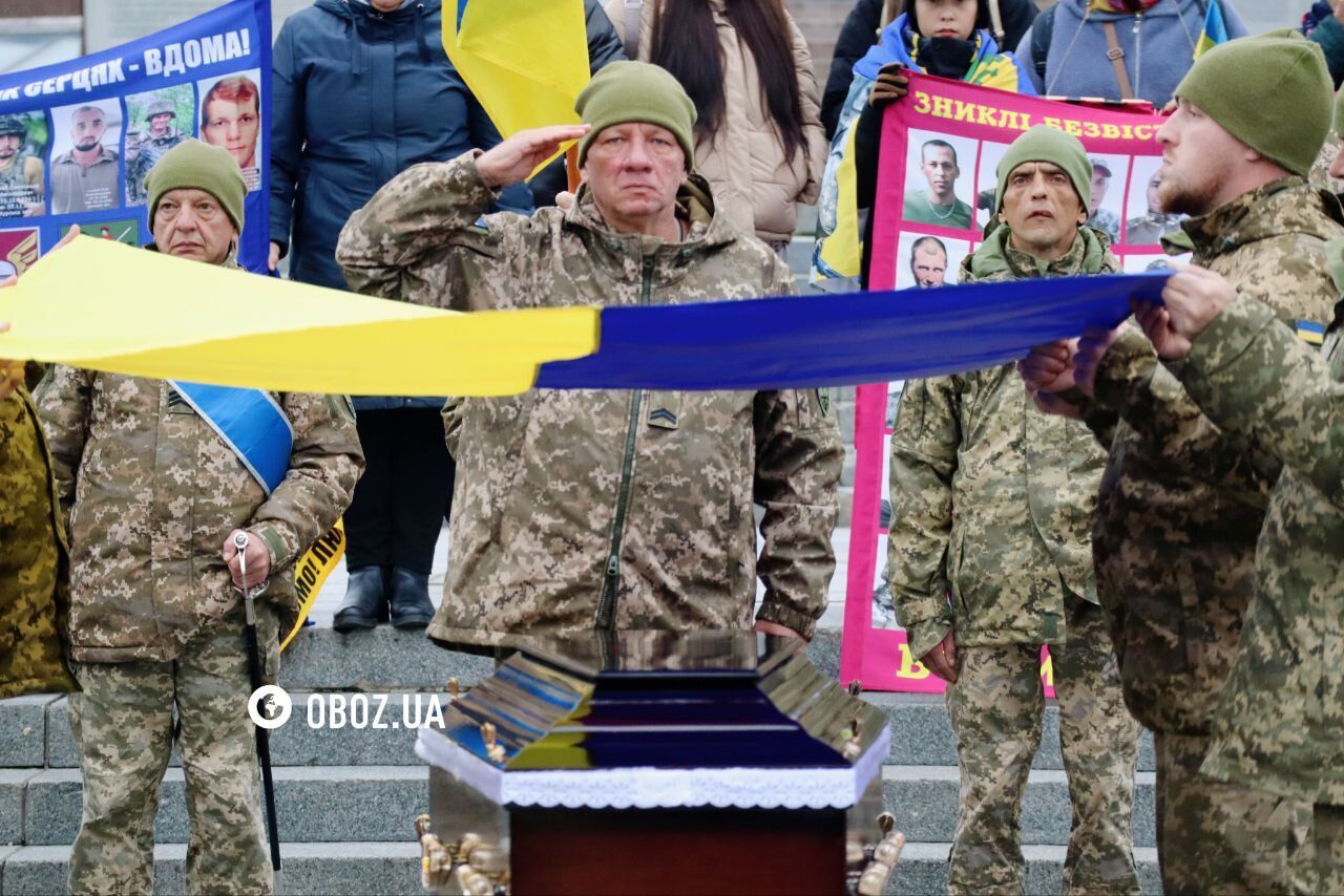 В Киеве попрощались с военным Владимиром Святненко, который погиб в результате ракетной атаки РФ. Фото