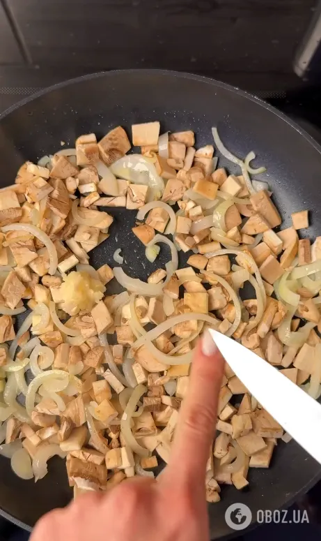 Куриные бомбочки с грибами и сыром: приготовьте вместо привычных котлет на обед