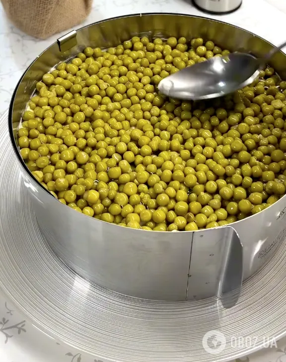 Оливье без колбасы: рассказываем, чем заменить главный ингредиент и делимся рецептом салата