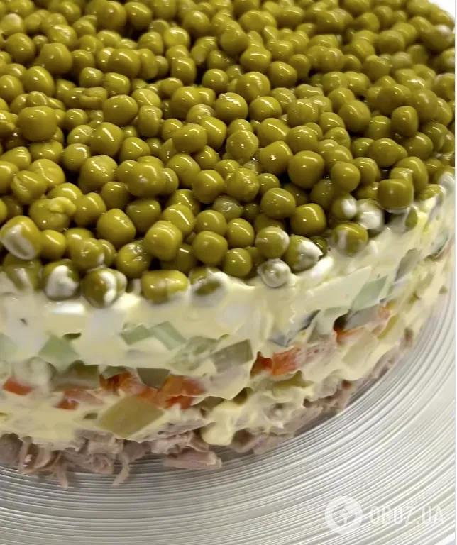 Оливье без колбасы: рассказываем, чем заменить главный ингредиент и делимся рецептом салата