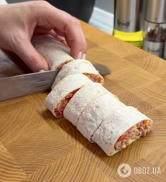 Что приготовить из лаваша для перекуса: рецепт сытного блюда за 5 минут