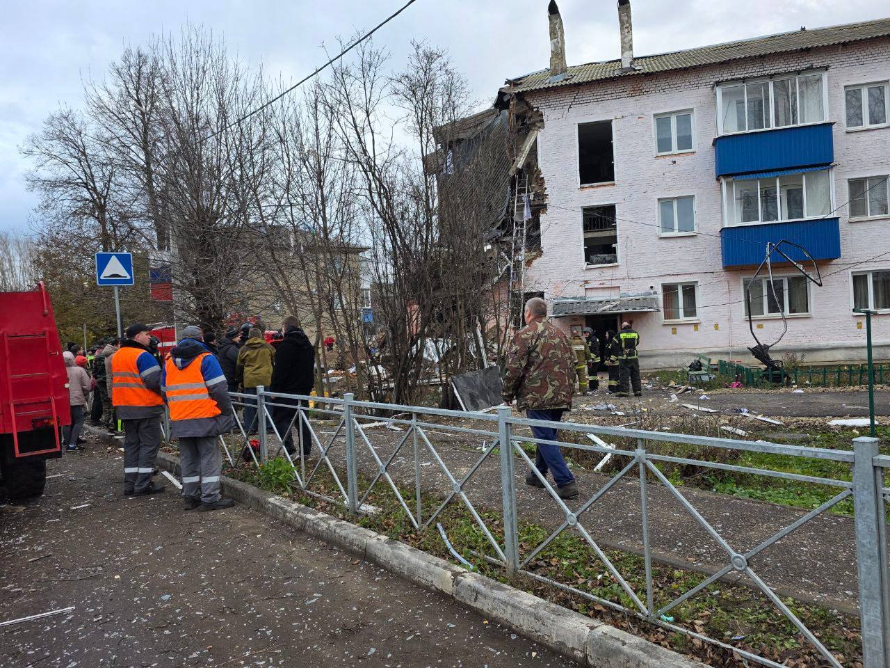В РФ после взрыва газа обрушился подъезд дома в Тульской области. Фото и видео