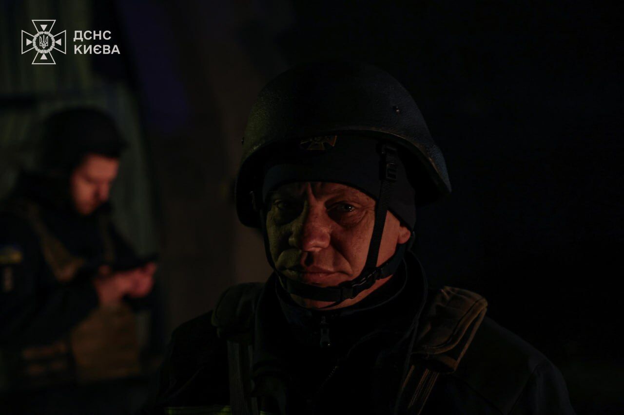 В Киеве обломки дронов вызвали пожары: в ГСЧС показали фото