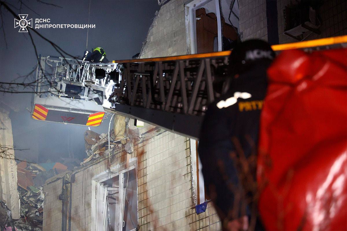 "Цілі у терористів незмінні": Зеленський відреагував на нову масовану атаку РФ по Україні