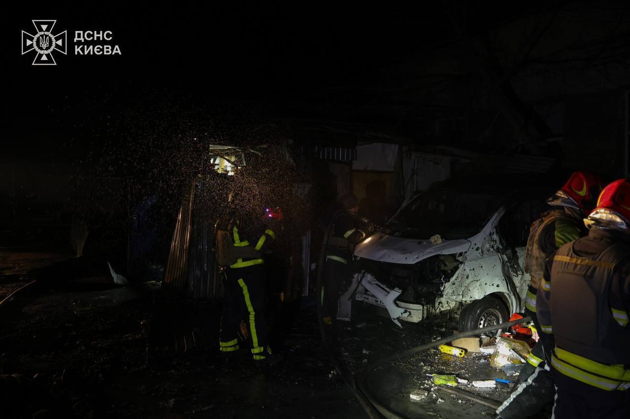 "Цілі у терористів незмінні": Зеленський відреагував на нову масовану атаку РФ по Україні