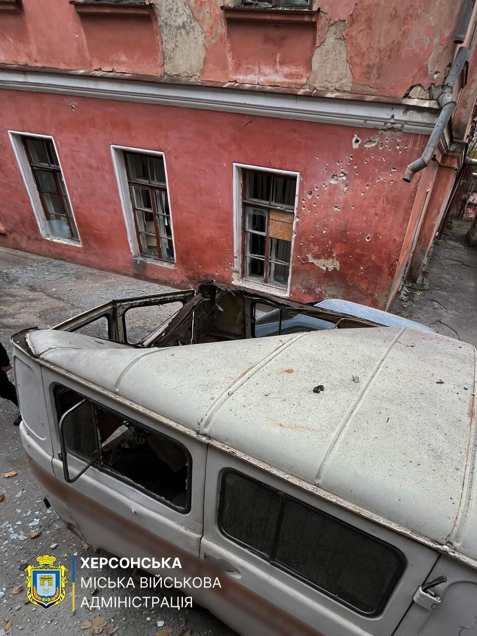 У Херсоні російські військові атакували дроном медзаклад у центрі міста. Фото