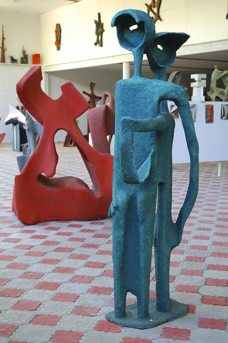 Михаил Дзиндра: украинский скульптор, который полвека провел за границей, а затем перевез 800 своих работ для музея в Украине