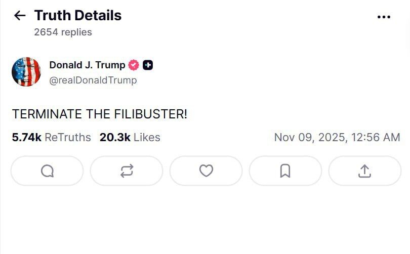 "Грызутся как псы!" Трамп разгневался на демократов и сравнил себя с Рузвельтом