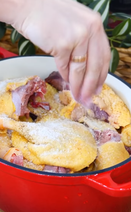 С чем запечь утку, чтобы она не была жесткой: понадобится один простой фрукт