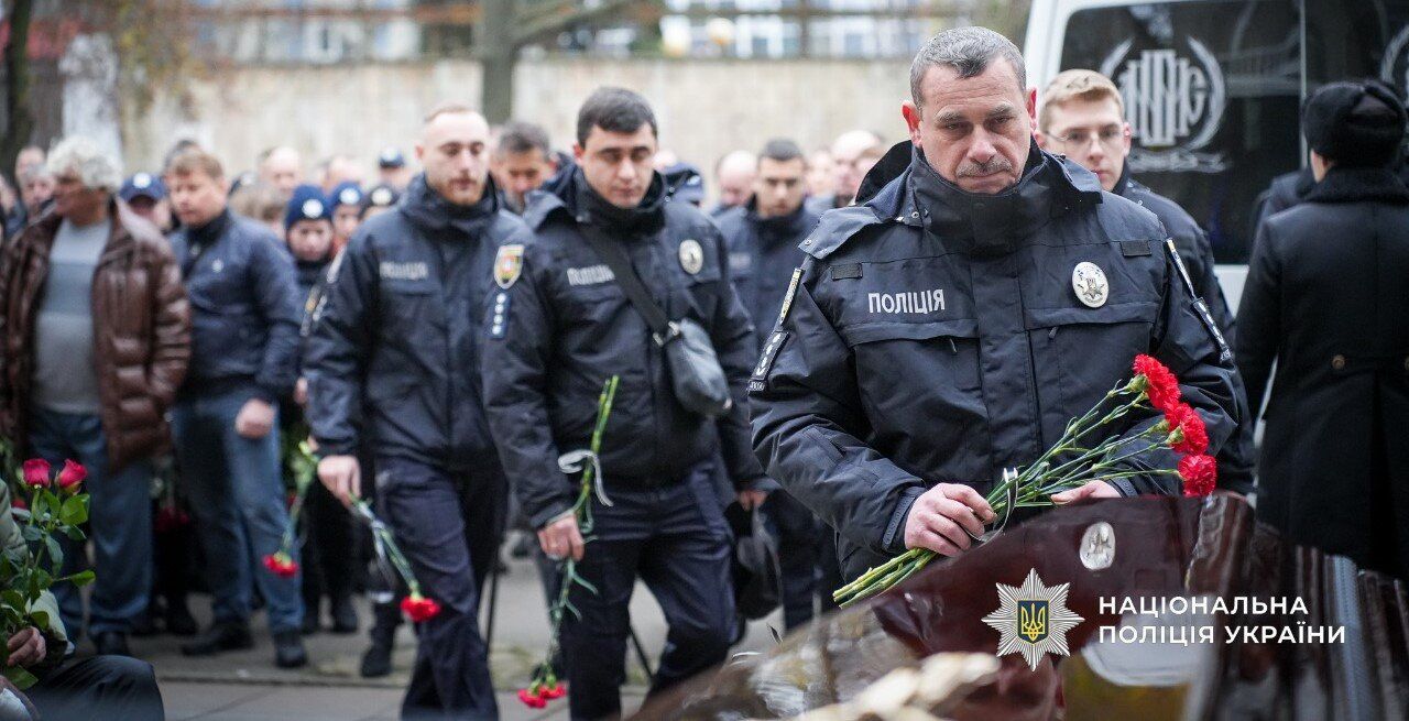 Йому назавжди буде 48: в Одесі попрощалися із загиблим на війні бійцем стрілецького батальйону поліції. Фото