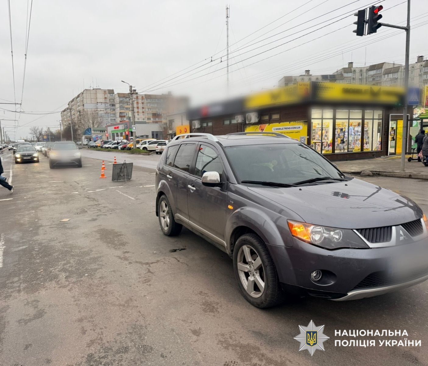 На Київщині водій легковика на переході збив п’ятьох осіб: майже всі постраждалі – діти. Фото та відео