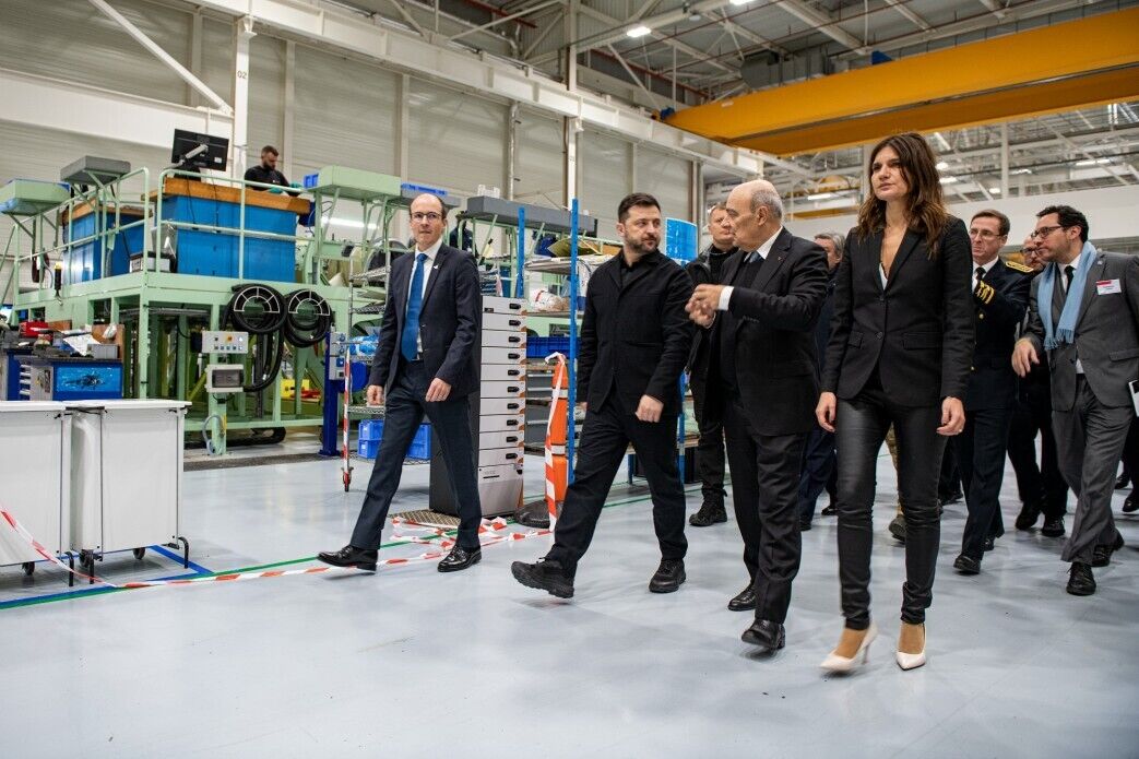 Зеленський у Франції відвідав завод-виробник літаків Rafale. Фото і відео