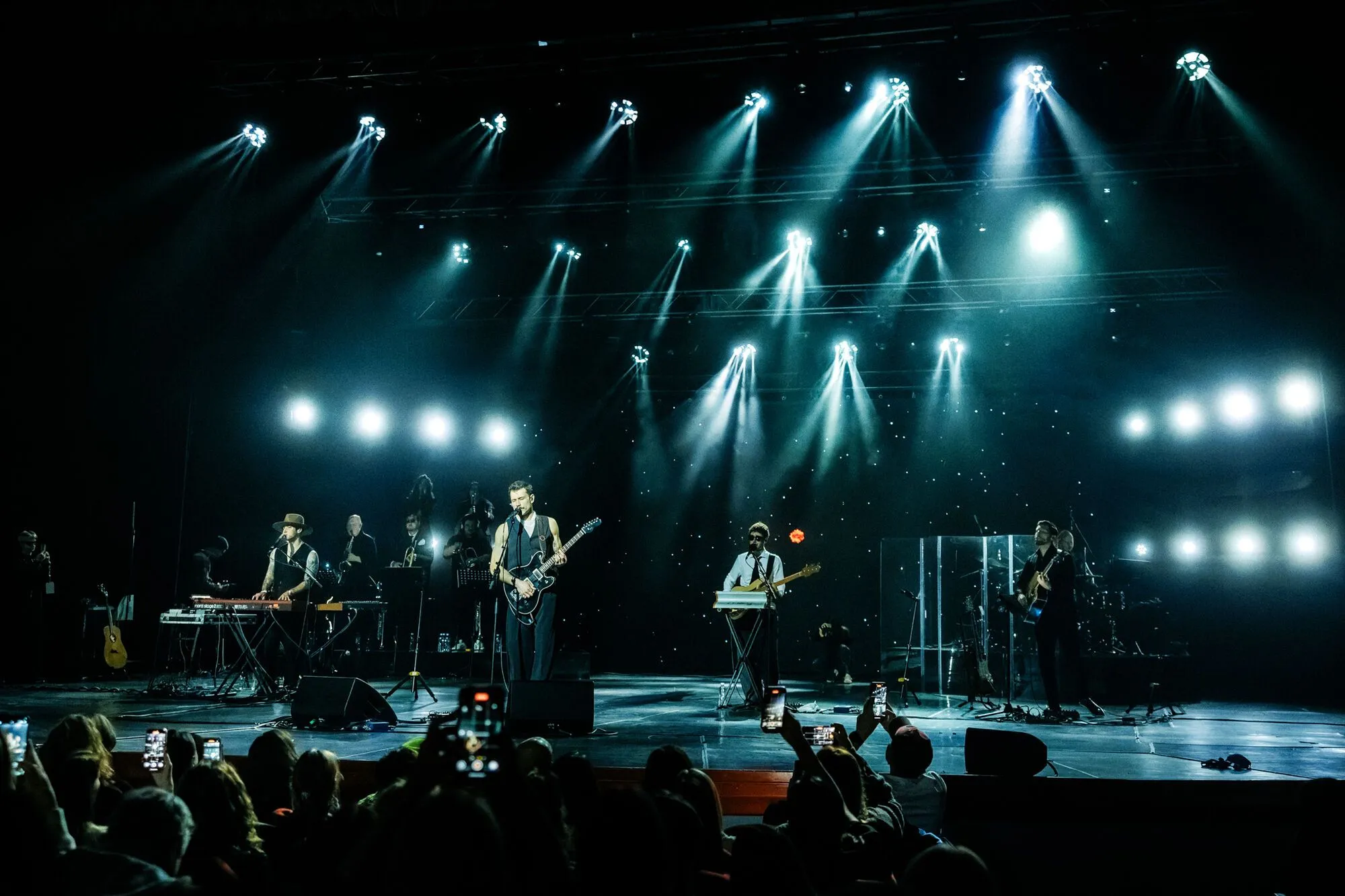 Любовь без границ: группа KADNAY пригласила на самое большое свидание во Дворце спорта