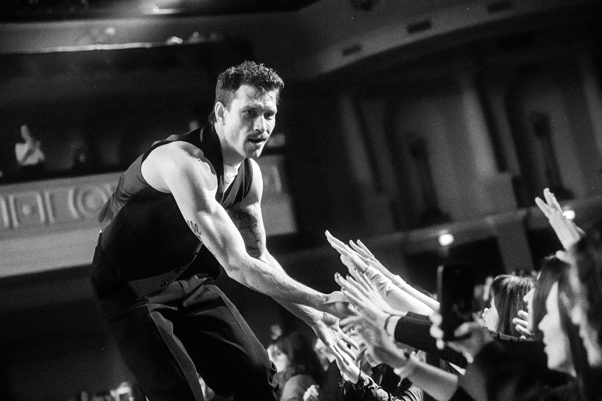 Любовь без границ: группа KADNAY пригласила на самое большое свидание во Дворце спорта