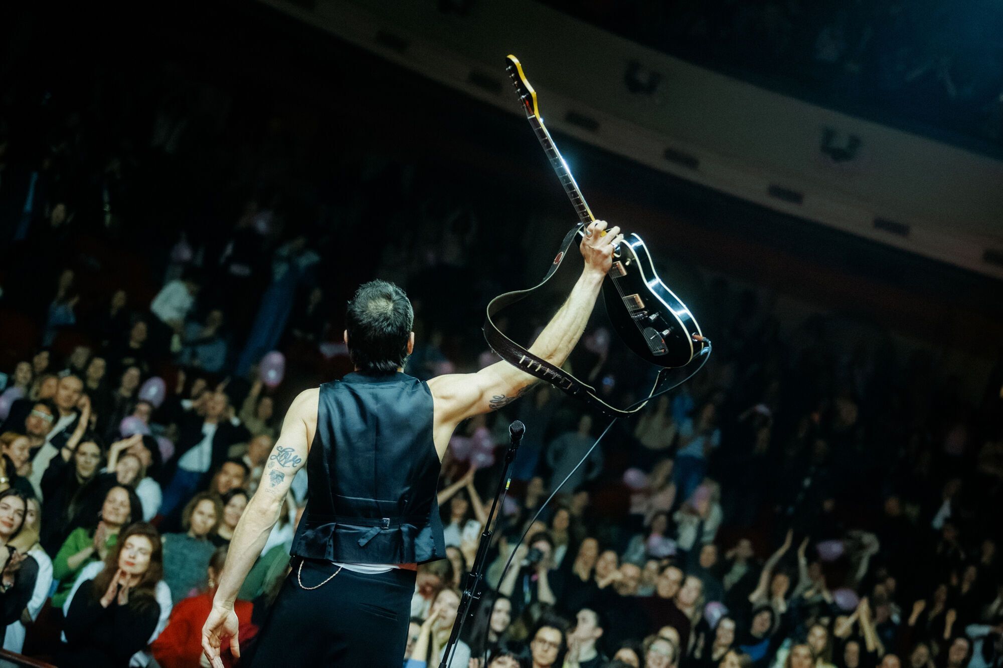 Любовь без границ: группа KADNAY пригласила на самое большое свидание во Дворце спорта