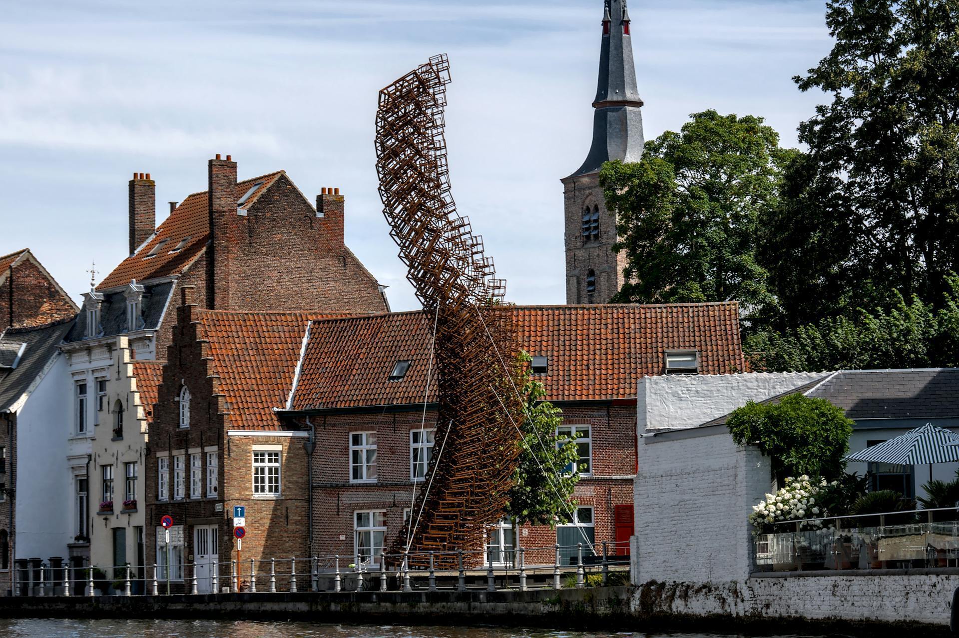 Ідеальне для пішохідних прогулянок: названо місто, обов’язкове до відвідування взимку