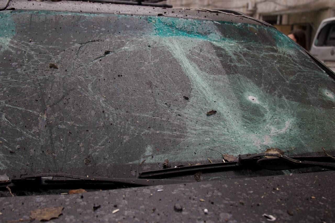 "Одна колега загинула, інша в лікарні": мешканка Дніпра розповіла про ворожий удар і його наслідки. Відео