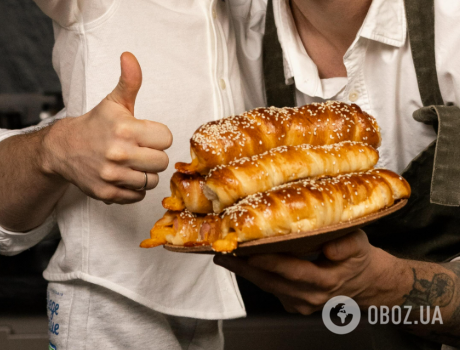 Идеальные сосиски в тесте на прессованных дрожжах: рецептом поделился Михаил Кацурин