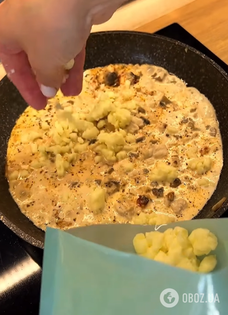 Как вкусно нафаршировать шампиньоны на Новый год: рецепт быстрой и эффектной закуски