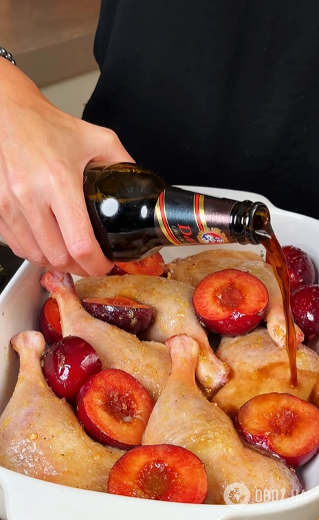 Сочная запеченная утка со сливами на Рождество и Новый год: мясо просто тает во рту