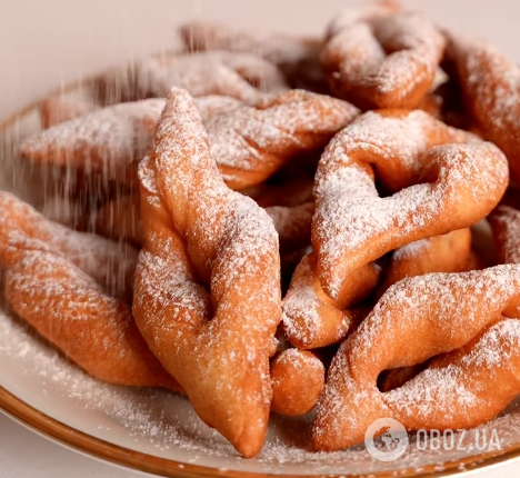 Хрусткий і нежирний хмиз: рецепт смачного десерта з дитинства