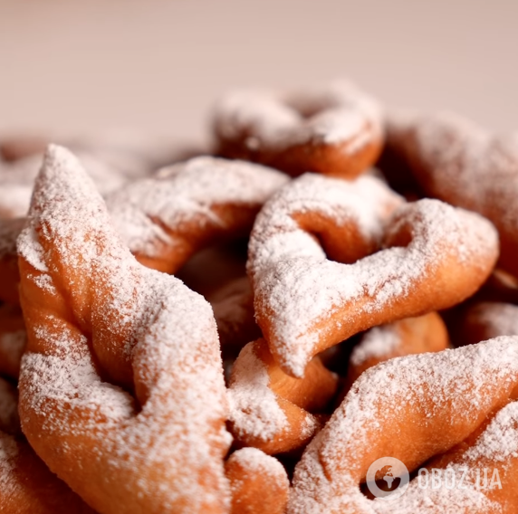 Хрусткий і нежирний хмиз: рецепт смачного десерта з дитинства