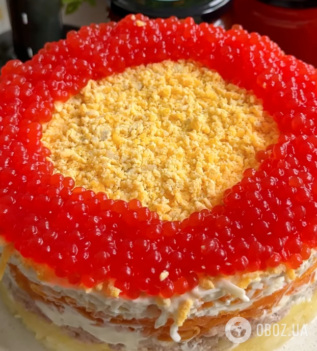 "Мімоза по-королівськи" для святкового столу: ділимося рецептом яскравої та смачної страви