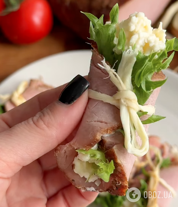 Смачна закуска з хамона з сиром і зеленню на Новий рік: ділимося простим рецептом