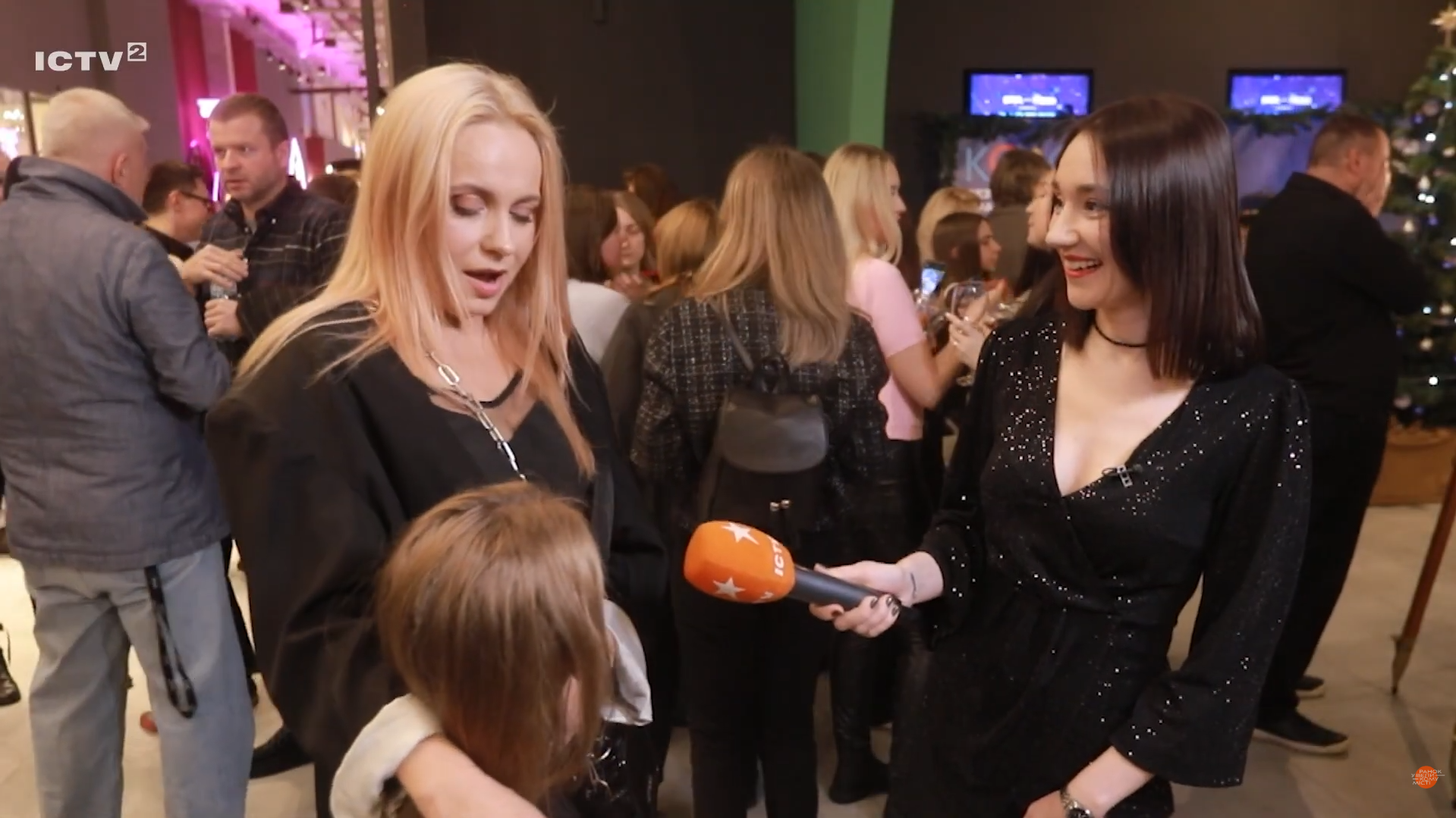 "Я думала, що мама тільки з татом робить таке". Донька Лілії Ребрик загнала актрису в кут запитанням про поцілунки з Горбуновим