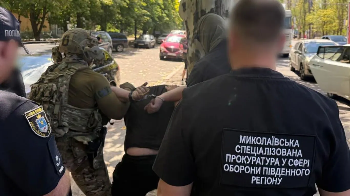 Под прикрытием гуманитарки для ВСУ в Украину завозят и продают тысячи автомобилей: расследование