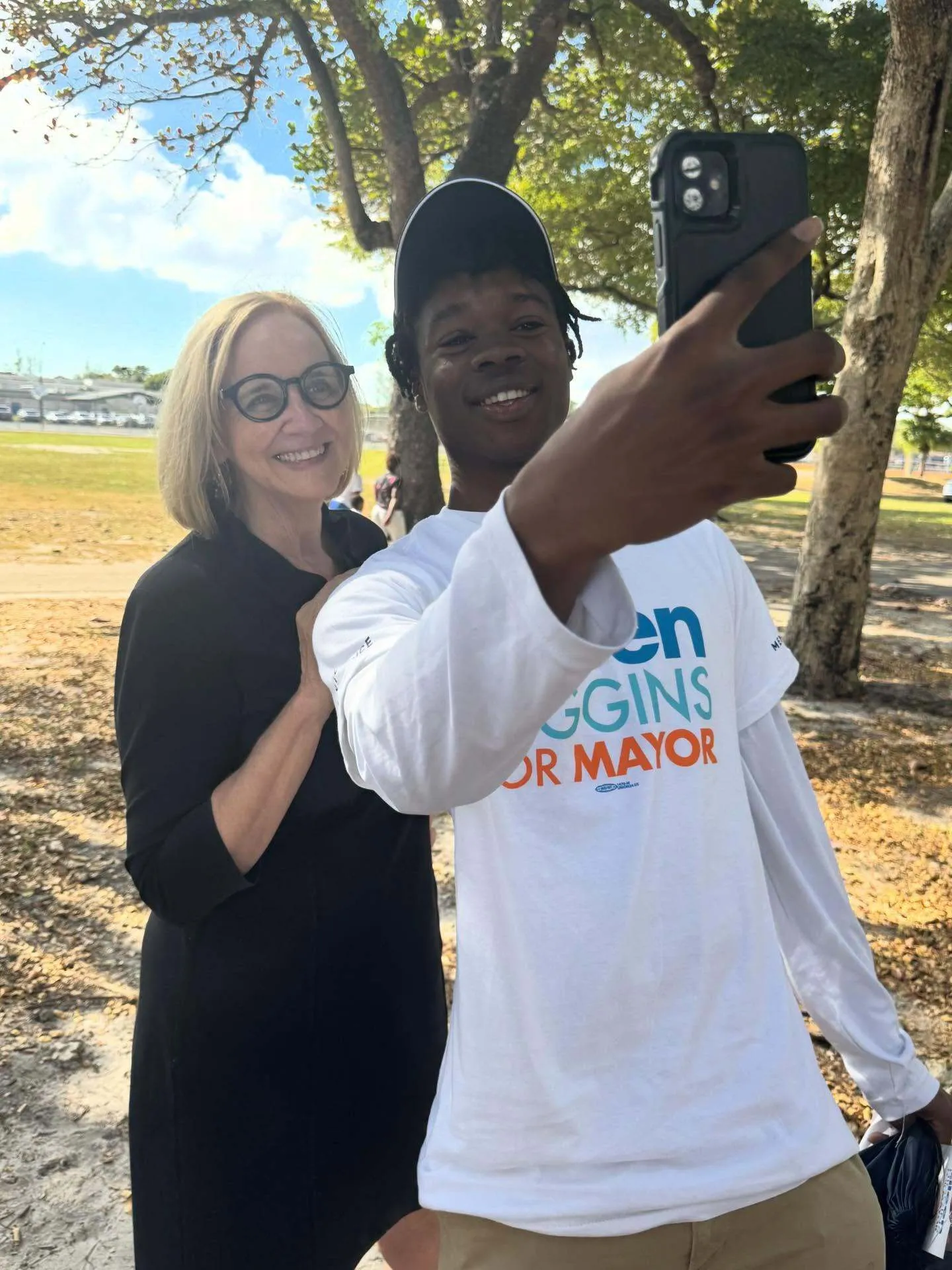 Впервые за почти 30 лет: на выборах мэра Майами победила демократка. Фото