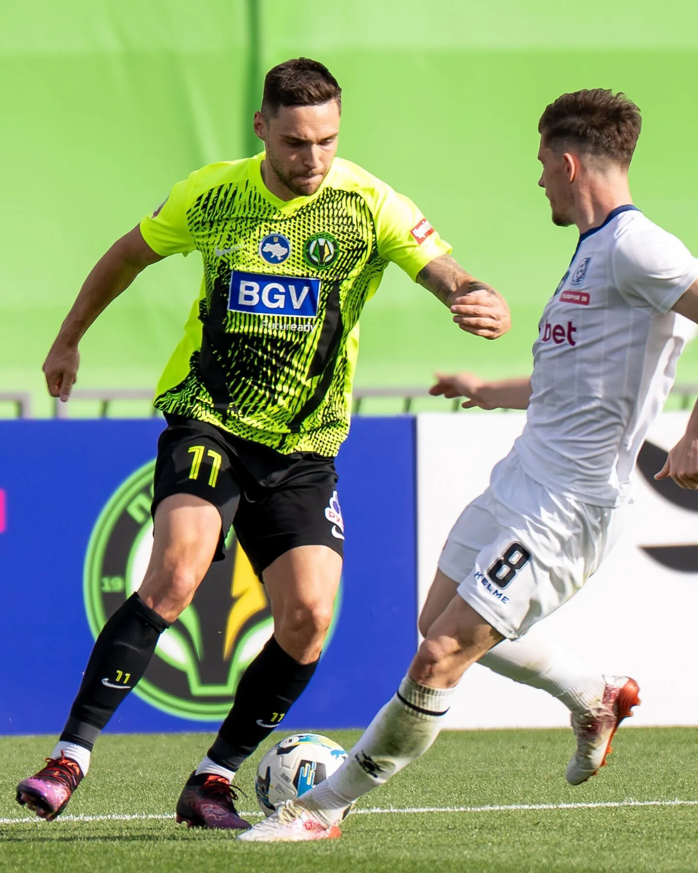 Самый результативный футболист сборной Украины устроил бунт в команде и был наказан