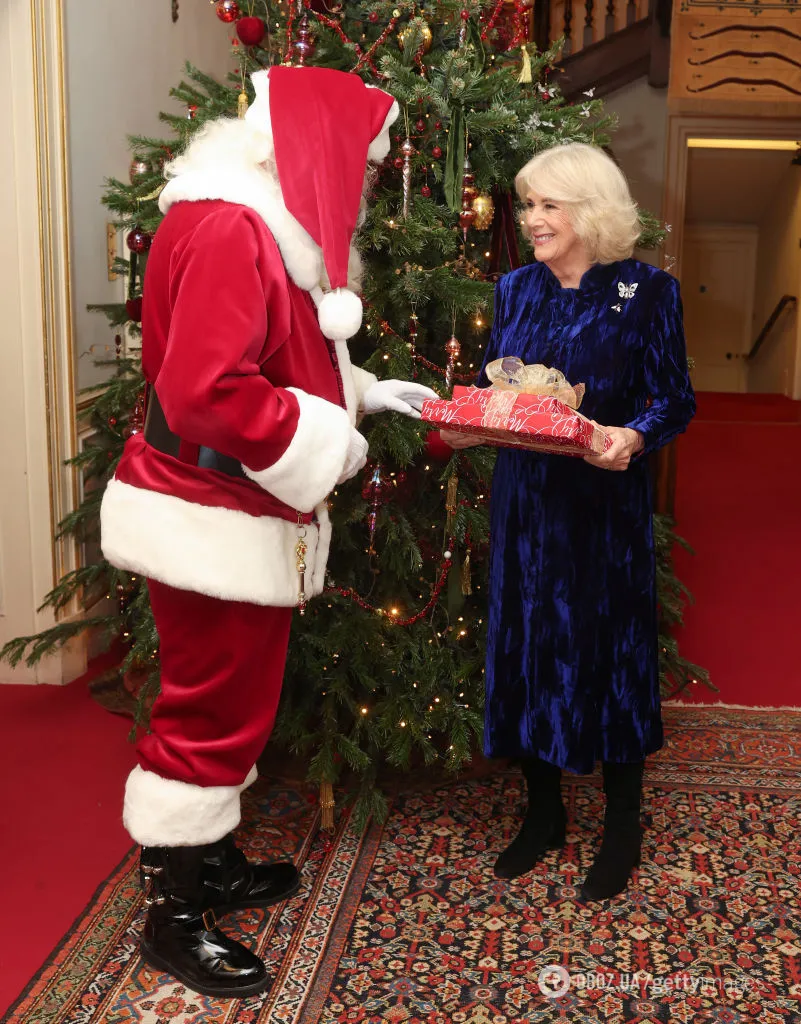 Принц Уильям мечтает запретить "дешевую" рождественскую традицию, которую начала Елизавета II: когда это может произойти