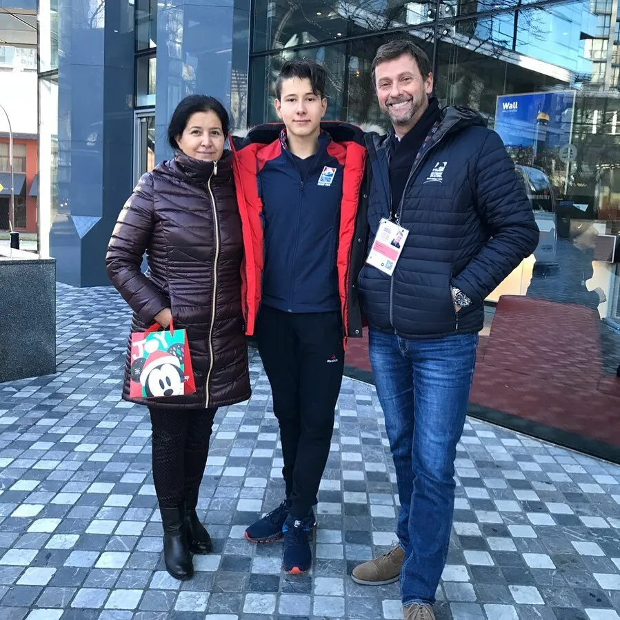 "Українська армія відіб'є місто": фігурист з Харкова став зіркою в США і планує відібратись на Олімпіаду-2026, а брат служить в ЗСУ