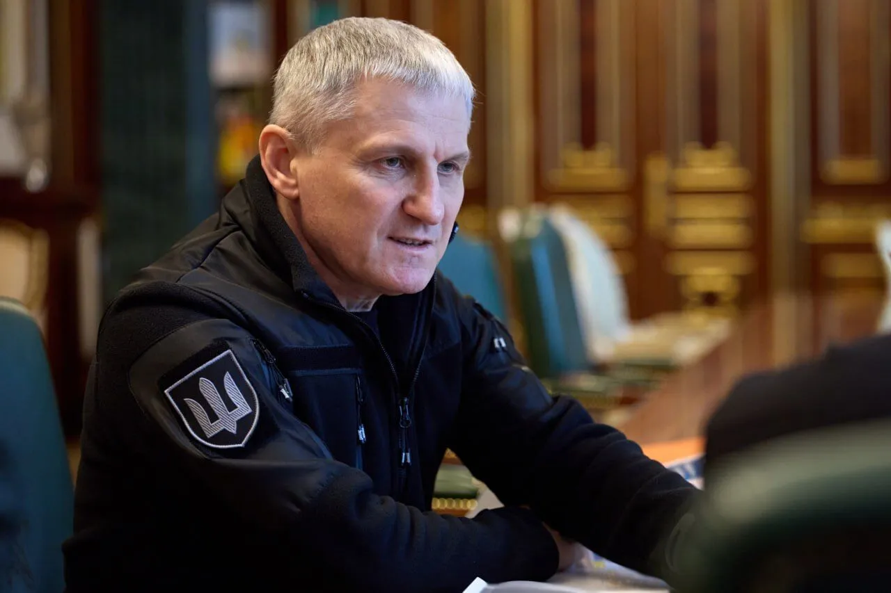 Китай націлився на російські ресурси, а Кремль хоче дестабілізувати Україну: Зеленський заслухав доповідь керівника Служби зовнішньої розвідки