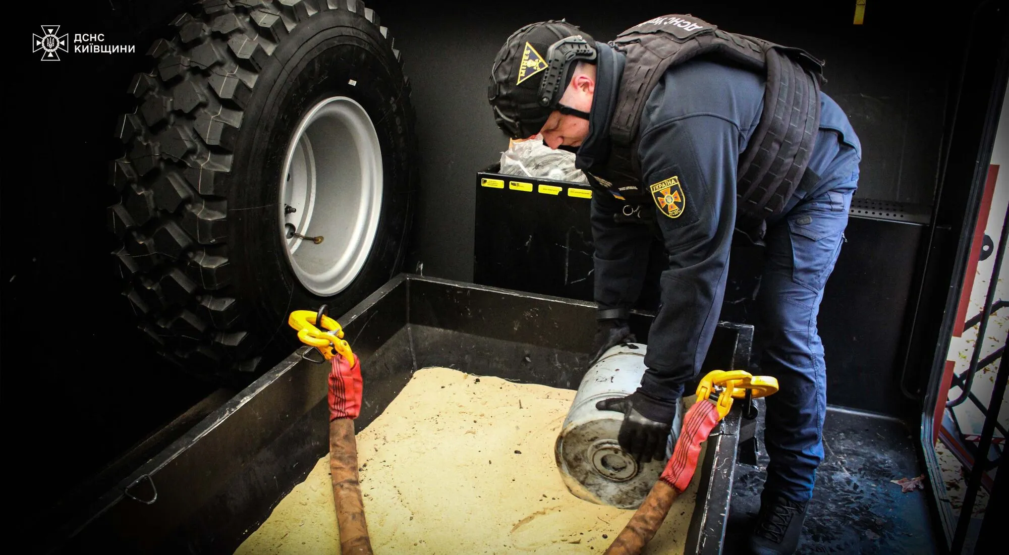 У лісі на Київщині знайшли бойову частину російського "Шахеда". Фото